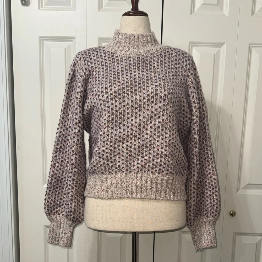 CeCe NWOT❤️ Women's Sweater Textured Cream and Purple - Picture 1 of 13